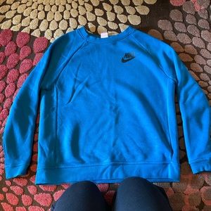 Women’s Nike crewneck sweatshirt